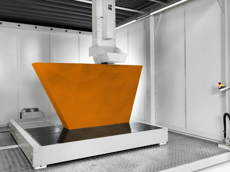 Kraus Maffei: Dieser Großformat-3D-Drucker verarbeitet Granulate direkt