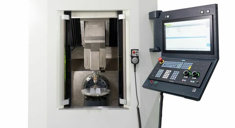 Metall-3D-Drucker_Makino_AML500.jpg